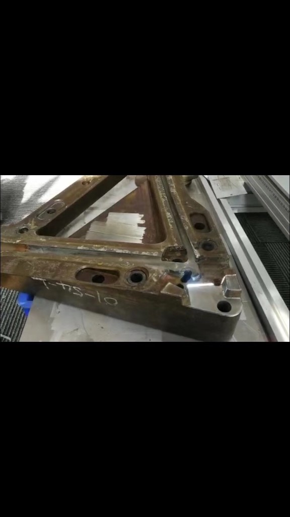 %e6%bf%80%e5%85%89%e6%b8%85%e6%b4%97%e9%99%a4%e9%94%88-14